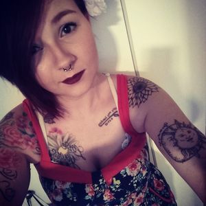 Meet your Posher, Cassandra